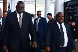 美国海岸警卫队妄称：悬挂中国国旗船只照抓不误？中方严阵以待！图片