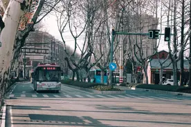 100次爱上这里的公交图片