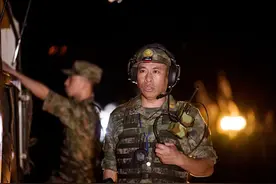 解读“王牌号手”何贤达图片