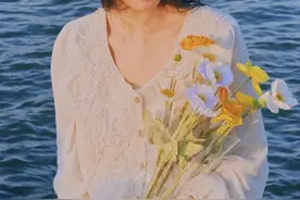 江边人像拍照技巧！人多也能拍出海的感觉图片