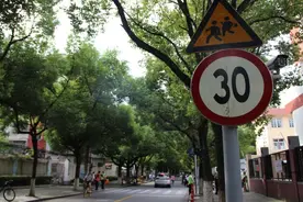 一条马路相隔50米，2校区同时开学！如今有了这些变化……图片