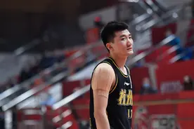 比肩郭艾伦赵继伟，“小个扣篮王”孙铭徽，浙江广厦的金色闪光图片