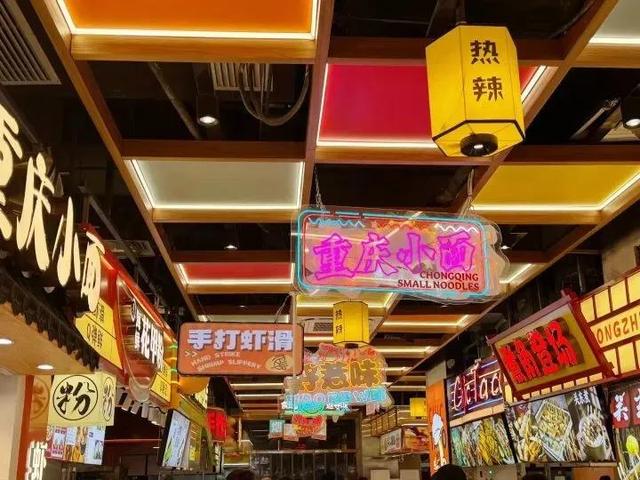 夜湛江：海湾烟火中的味蕾与视觉盛宴