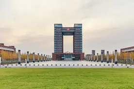2022高考：中国医科大学2021年在各省市招生的专业录取分数线图片