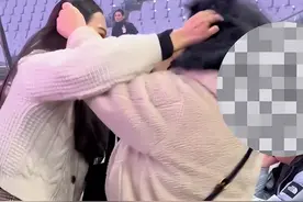 中国女孩在韩国被殴打，中文求助遭工作人员歧视，一听日语秒恭顺图片