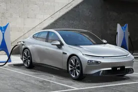 理想、小鹏怎么了：从“抢人大战”到毁约应届生图片