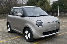 长安“糯玉米”微型纯电动车亮相：双门设计，外观呆萌图片