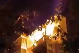 上海一小区凌晨发生火灾并有爆炸声？居委会与消防回应图片