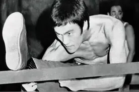 逝世50年，李小龙为何仍是全民偶像？图片