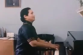 扮演宋庆龄的五十余位演员谁最像原型？用人脸对比软件测试看结果图片