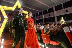 为什么嫁人就嫁给军人？图片