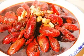 盱眙“十三香小龙虾”究竟多少香？图片