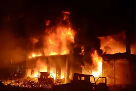 一年倒闭一万多家，网吧为什么不火了？图片