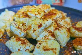 一个云南宝藏小城，和它的石屏“爆浆”豆腐图片