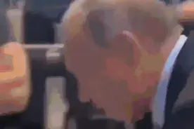 在线等，摸鱼被老板发现了怎么办啊？图片