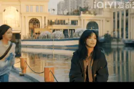 《摇滚狂花》，一对缺爱母女的爆笑互虐与温情和解之路图片