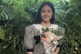 12岁王诗龄一身名牌现身！身形暴瘦穿衣成熟，手拿近五万元的包包图片