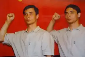 “双胞胎冠军”李大双李小双：24岁因身体退役，退役后过得如何？图片