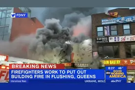 纽约唐人街大火连烧5小时 30多家华人商铺毁于一旦图片