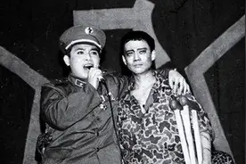 1987年，"独腿英雄"徐良凭《血染的风采》红遍全国，后来怎样了？图片