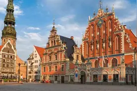 全球首个可能消失的国家！美女如云 “10女配1夫” 男人的理想之国图片