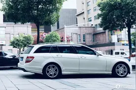 自吸+3.0 V6+后驱+旅行版+原装进口Mercedes，客官还要来点啥？图片