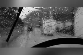 汽车玻璃油膜怎么快速去除？教你一招3分钟搞定图片