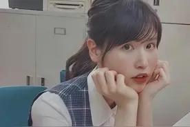 62岁房东看到32岁女租客，他说：满足我的要求，房租水电全免图片