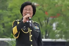 马玉涛：辉煌背后有泪水，从童养媳到歌唱家，最感谢的人是母亲图片