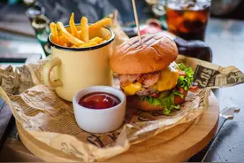 为什么快餐店的炸薯条那么好吃？原来里面都是科技与狠活图片