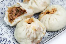 蒸包子，不要直接上锅，3个诀窍告诉您，包子又白又松软，不塌陷图片