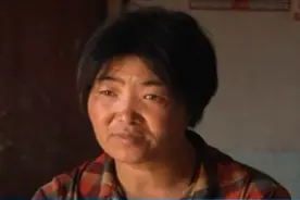 2012年，江苏妇女见邻村女孩很像自己，鉴定后竟是死了12年的女儿图片