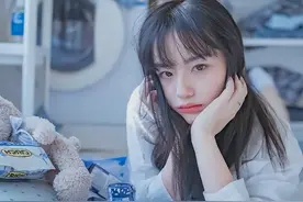 为什么很多女性洗澡时会站着尿尿？除了爽，还有2点原因图片