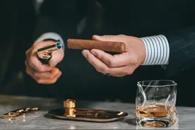 从江西周公子事件，年轻人要尽早明白几个残酷的社会现实图片