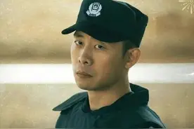 《狂飙》安欣卧底的身份是谁出卖的？曹闯是什么时候黑化的？图片