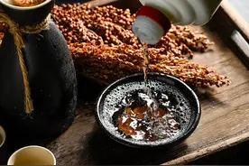 入秋喝什么酒好？该喝白酒还是啤酒？区别很大，弄懂再喝也不吃亏图片