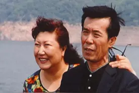 高秀敏：和有妇之夫何庆魁同居14年，至死都没来得及和赵本山和解图片