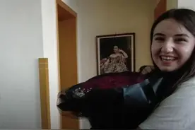 汪汪、云飞、永鸿三家人已经回到祖国，期盼已久的大团圆终于实现图片