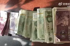 陕西榆林，老人凑1.5万零钱替去世儿子还债，债主：不用再凑钱，剩下的不要了图片