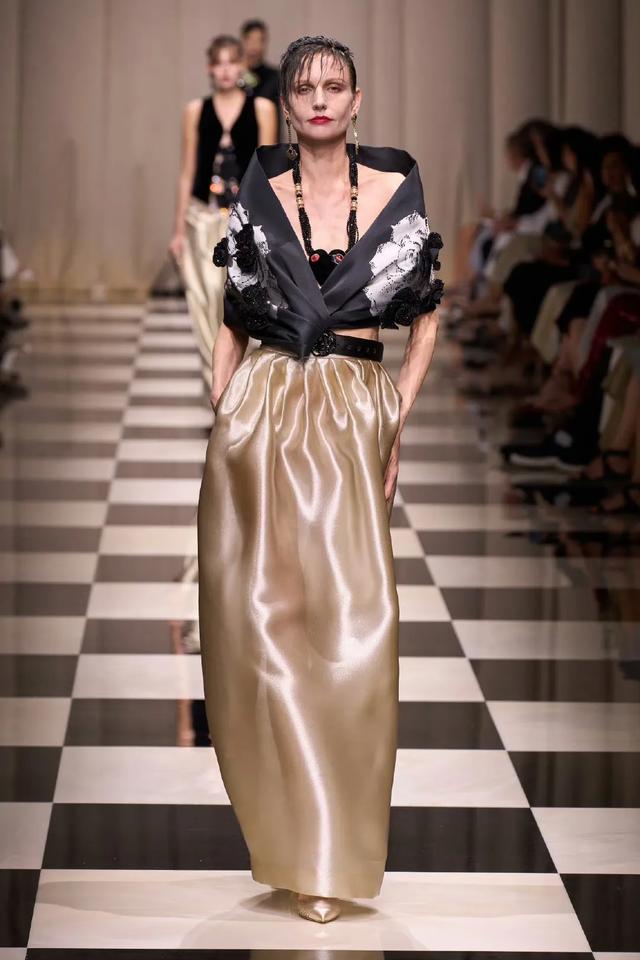 Giorgio Armani Prive �߼�����2023�ﶬϵ��ʱװ��