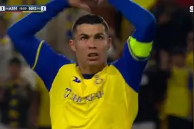 解锁C罗新技能 电梯球爆射的诀窍竟然在支撑脚？图片