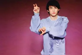 凭一己之力对抗韩流，被称为央视‘亲儿子’，周杰伦凭什么这么火图片