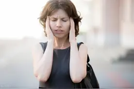 起床后头晕，是什么病？图片