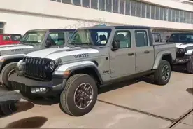 新车 | 海外约人民币23万起售，Jeep角斗士国内实车到港，即将上市图片