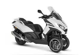 标致新款三轮代步小车，搭载400cc动力，单缸四冲程，售价12.98万图片