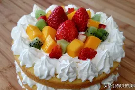 生日蛋糕不用买，自己在家就能做，50块钱能做2个，经济又实惠图片