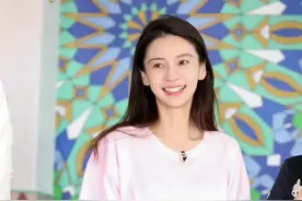 女星素颜PK，baby清纯淡妆被嘲心机，赵露思憔悴变样太幻灭图片