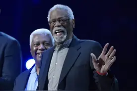 官宣！30队全退役6号球衣，历史第一人诞生，老詹等人无需换号图片