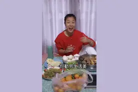 东北90后女孩，辞职当网红，年赚200万，吃饭唱歌圈粉1270万图片