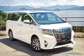 丰田终于低头！埃尔法史上最大优惠来袭，只加价10-20万！图片